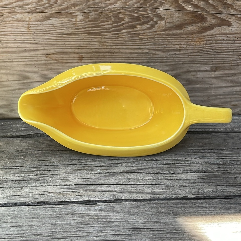 Vintage Yellow Harlequin Gravy Boat :: Homer Laughlin :: MCM - Picture 4 of 10
